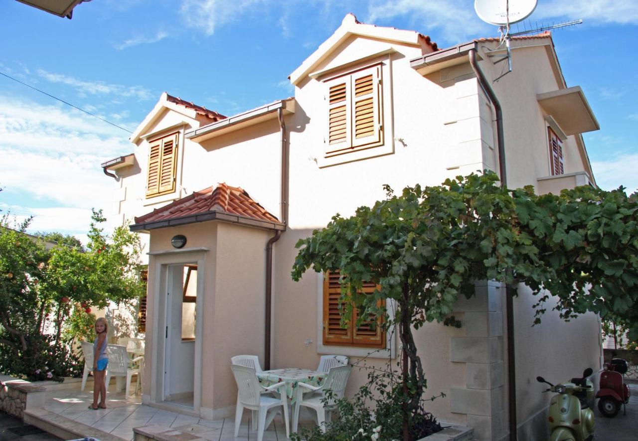 Apartments With A Parking Space Supetar, Brac - 6037 Luaran gambar