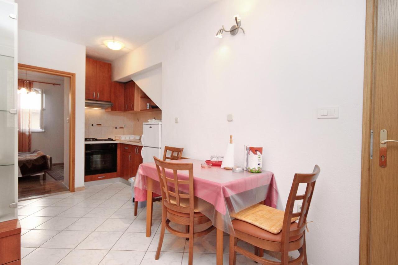 Apartments With A Parking Space Supetar, Brac - 6037 Luaran gambar
