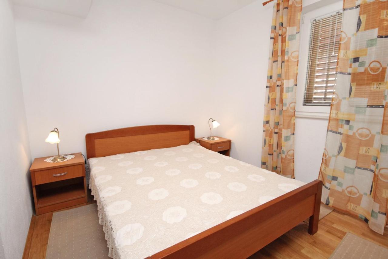 Apartments With A Parking Space Supetar, Brac - 6037 Luaran gambar