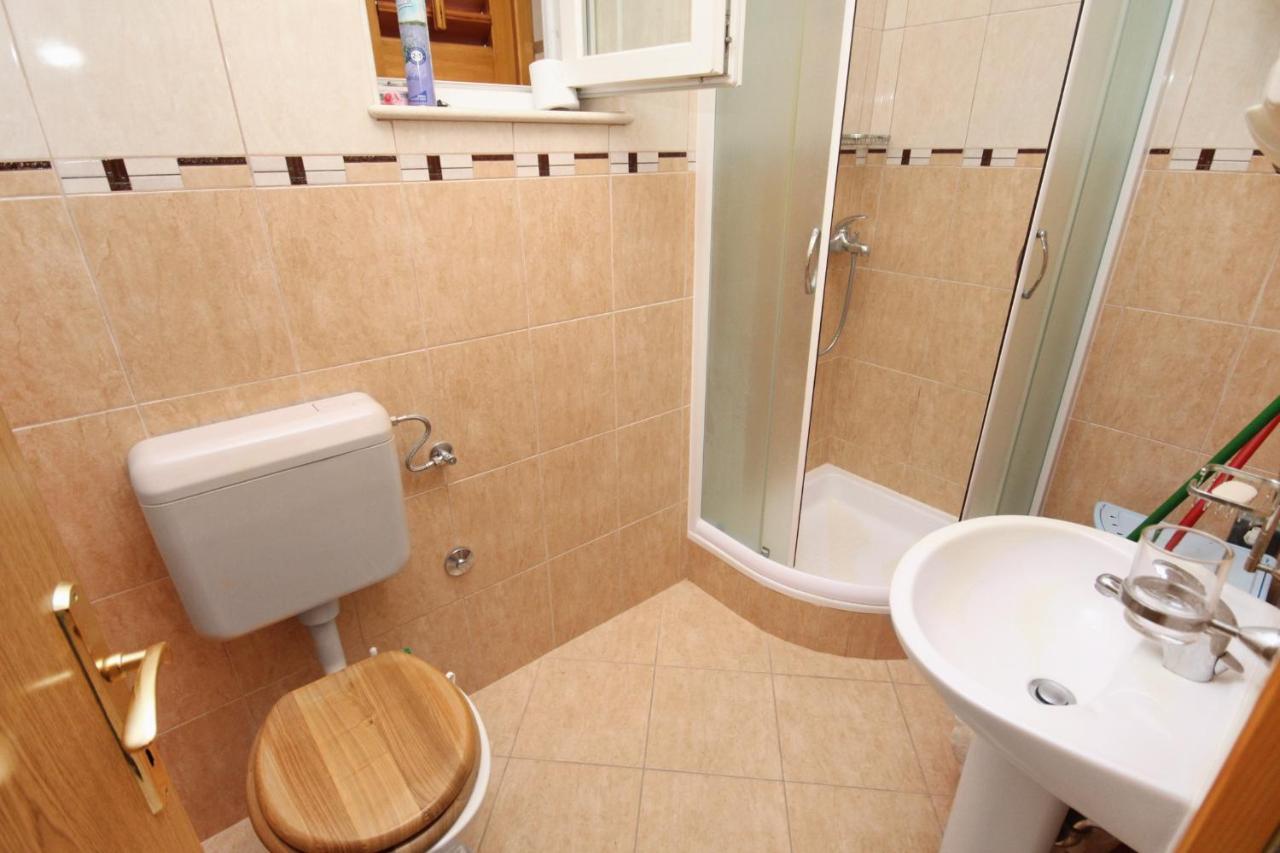 Apartments With A Parking Space Supetar, Brac - 6037 Luaran gambar