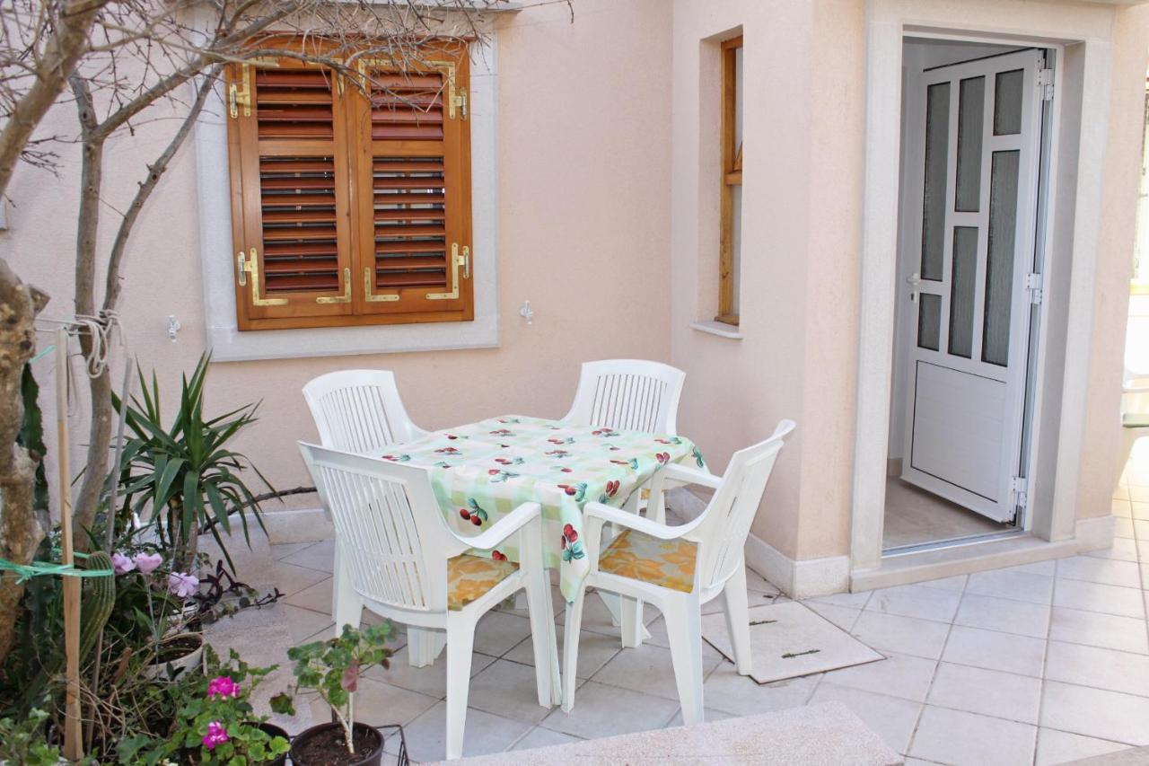 Apartments With A Parking Space Supetar, Brac - 6037 Luaran gambar